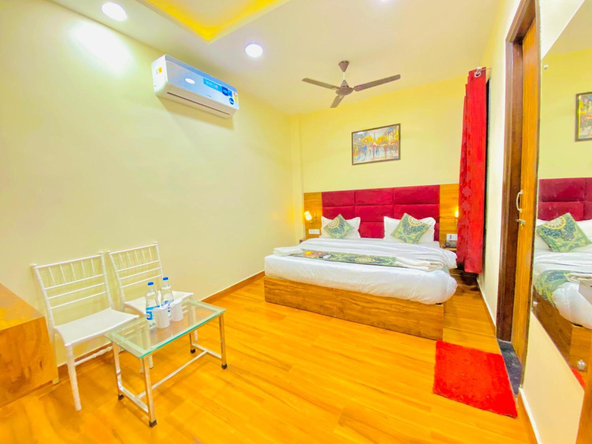 Hotel Holiday First 300 Meter From Golden Temple Amritsar Ngoại thất bức ảnh