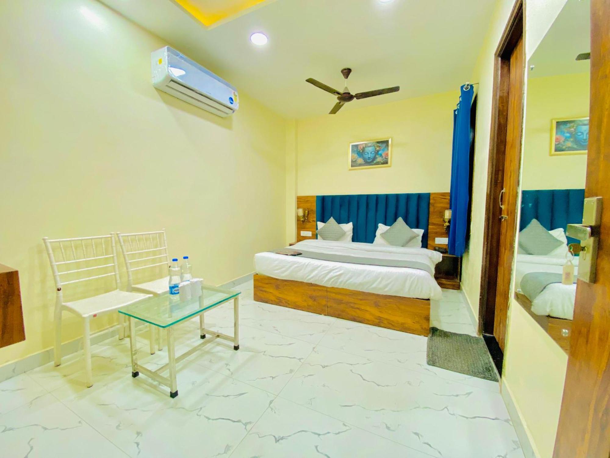 Hotel Holiday First 300 Meter From Golden Temple Amritsar Ngoại thất bức ảnh